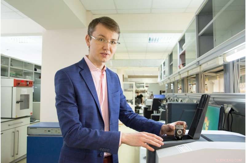 Scientists Explore Hybrid Materials of Living and Inorganic Components