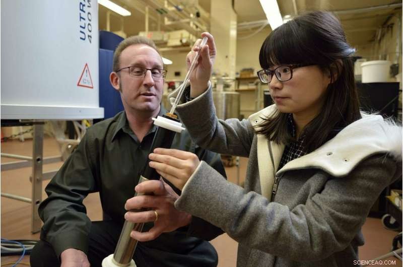 Researchers Reveal Double‑Helix Structure in Synthetic Polymer PBDT