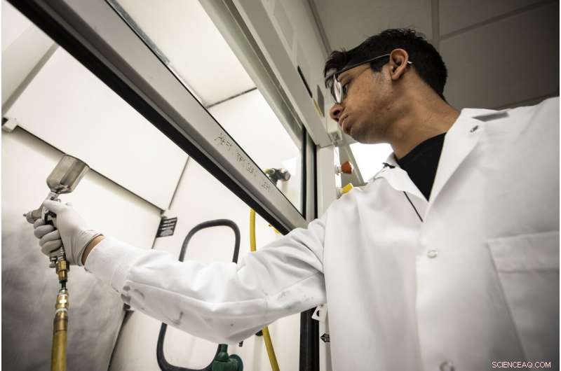 Revolutionary Ice‑Proof Coating Enables Large Structures to Shed Ice Naturally