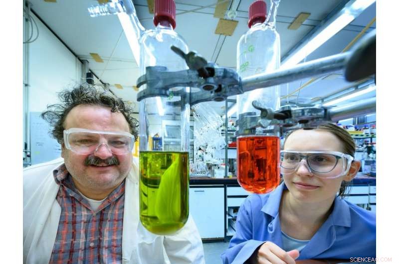 Mastering Three-Particle Dynamics in Chemical Juggling