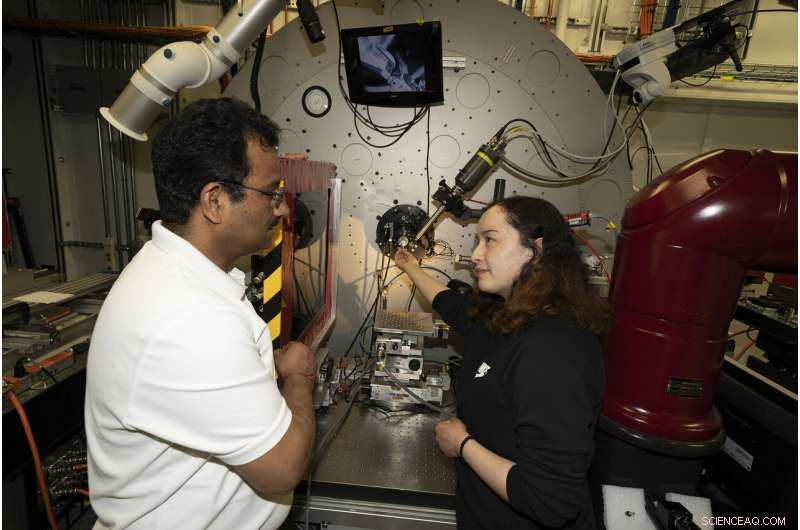 New Organic Cathode Breaks Barriers for High‑Performance Batteries