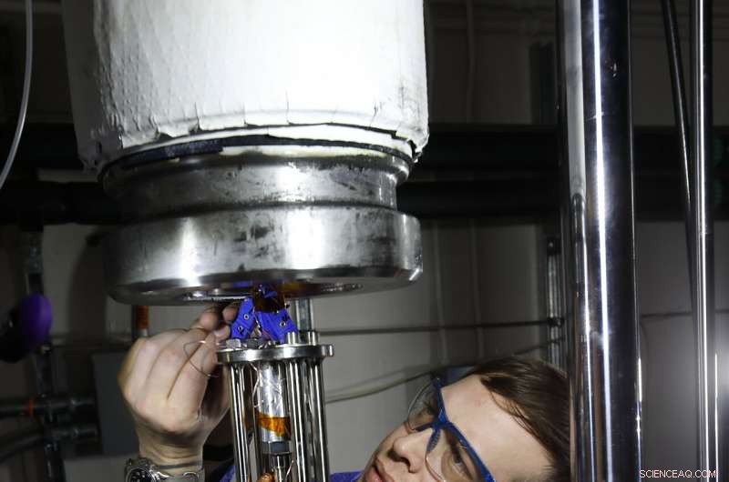 New Multilab Consortium Accelerates Development of Hydrogen-Resistant Materials