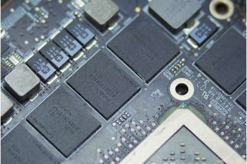 Acid-Based Solution Boosts Adhesive Strength for Electronics, Enhancing Durability & Eco-Friendliness