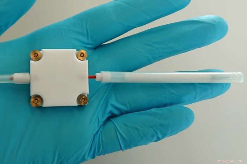 Handheld Device Detects Toxic Methanol in Alcohol