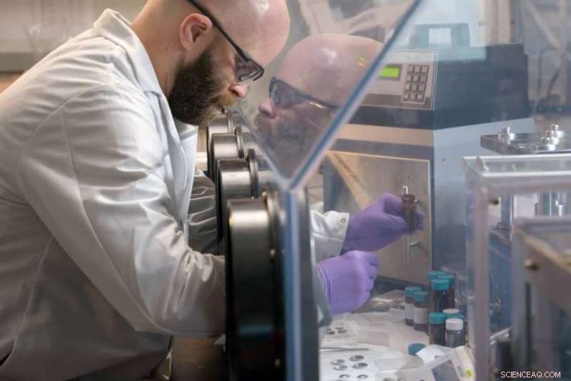 New Fire‑Proof Lithium‑Ion Battery Developed by Johns Hopkins Scientists