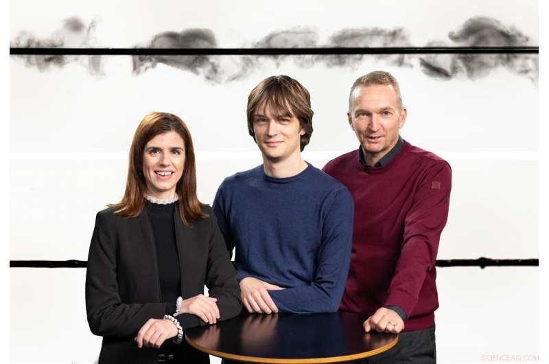 Electrically Actuated Material Expands 100‑Fold