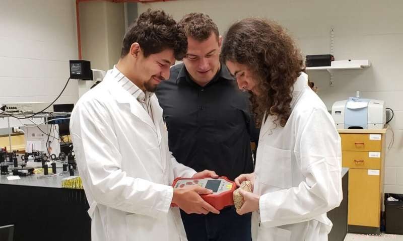 New Handheld Raman Spectrometer Enables Rapid, Precise Nutrient Analysis in Grocery Produce