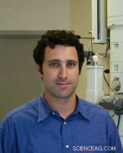 Cold Electron Microscopy: Shaping the Future of High-Resolution Imaging