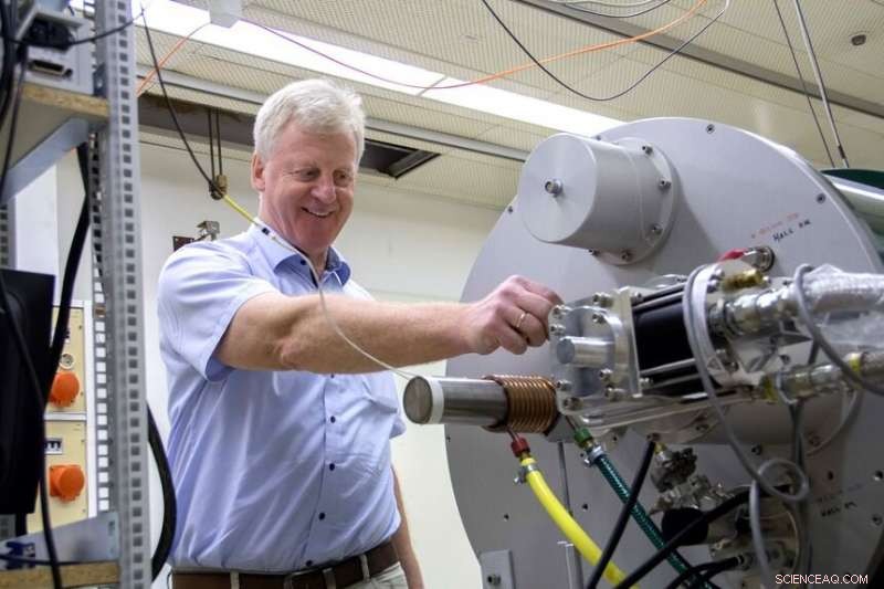 Record‑Breaking Material Converts Heat to Electricity with Unmatched Efficiency