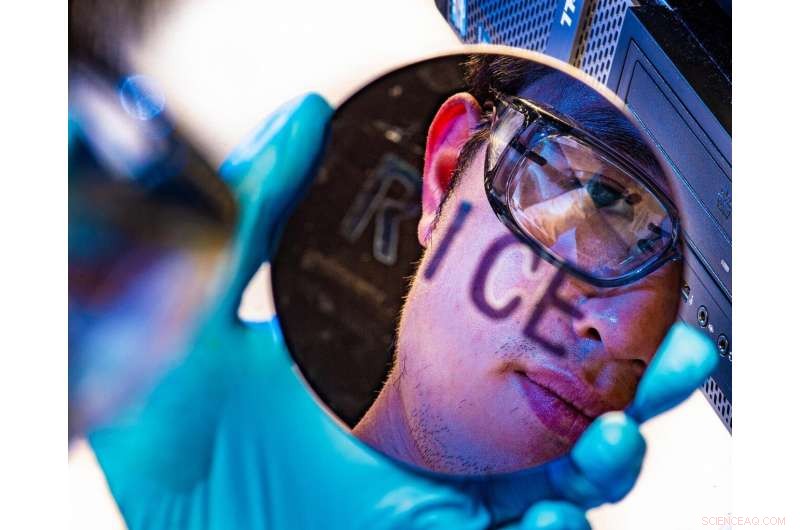 Engineers Design Tailorable Bottlebrush Copolymers for Advanced Applications