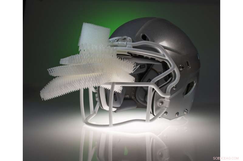 Microlattice Technology Cuts Head Injuries in Football Helmets