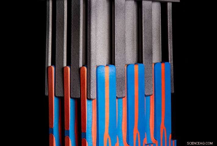 Scientists Master Internal Architecture of Self-Assembled Composite Materials