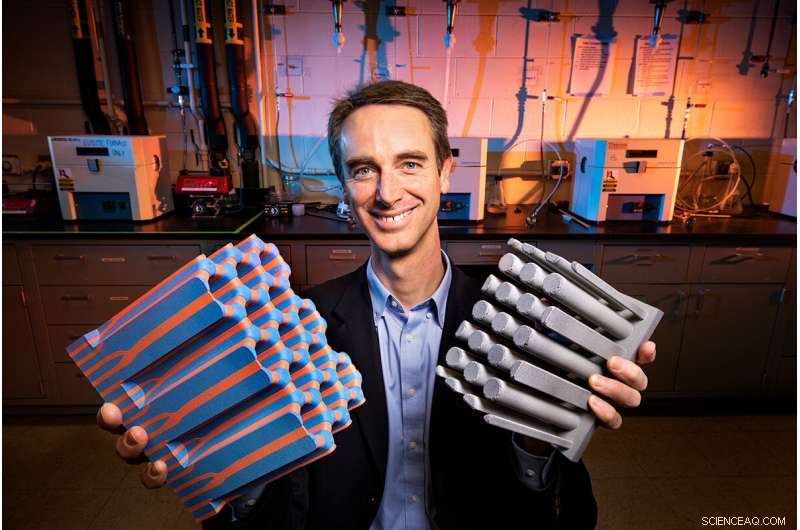 Scientists Master Internal Architecture of Self-Assembled Composite Materials