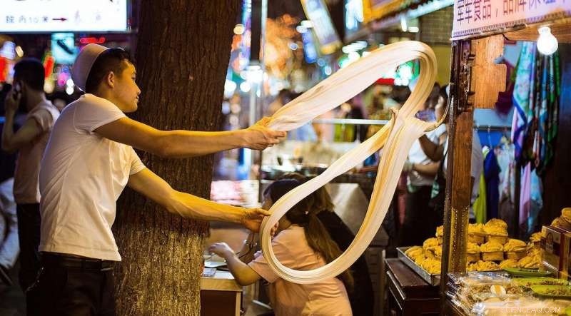 Scientists Develop Stretchable, Self‑Healing, Self‑Protective Material