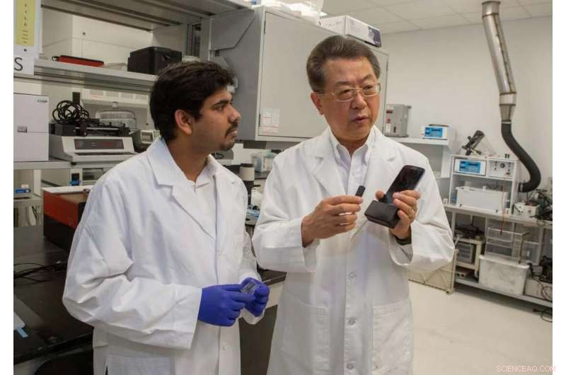 Portable Smartphone Lab Provides Rapid Diagnostic Results in Seconds