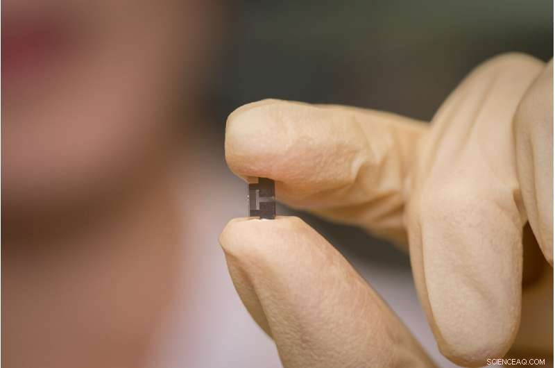 Ultrasound Technology Cuts Lithium Battery Charging Time and Extends Runtime