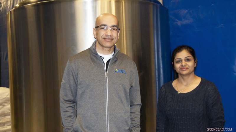 Phosphorus Recovery from Corn Ethanol Production: A Solution to Groundwater Pollution