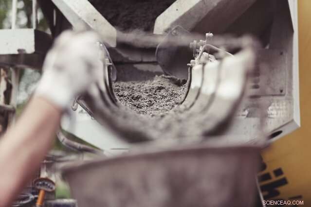 Cement vs. Concrete: Key Differences & Sustainable Opportunities