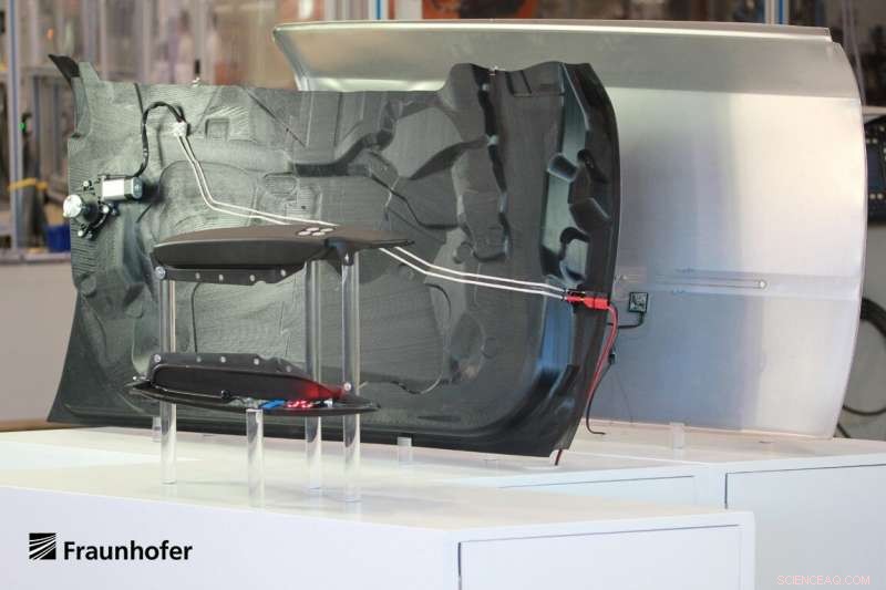 Mass-Produced Individualized Products: Merging Digital Manufacturing with Personalization