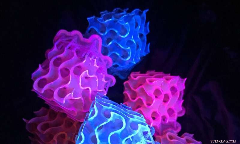 Chemists Engineer Record-Breaking Fluorescent Materials