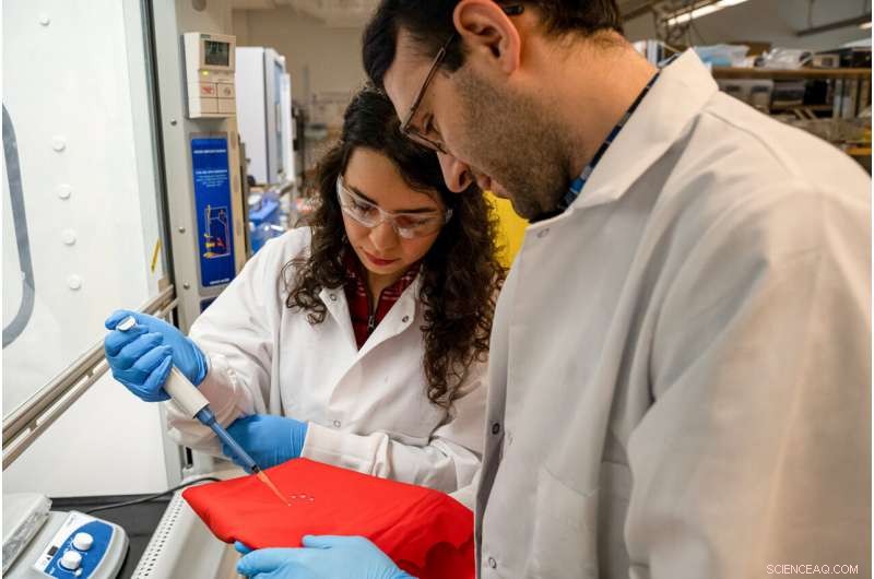 Arcteryx Partners with UBC Okanagan Researchers to Develop Sustainable, High-Performance Water‑Repellent Fabrics