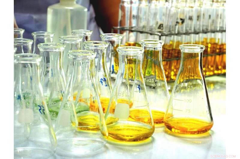 Collaborative Breakthrough Yields Advanced Ceramic Conductivity Model