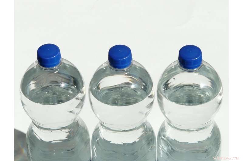 New Low‑Energy Process Turns Polyethylene Plastic Waste into High‑Value Chemicals