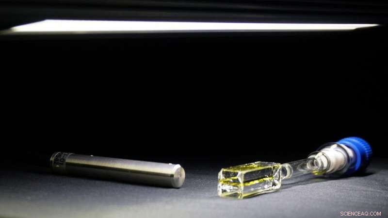 New Molecular System Achieves Record 20% Efficiency in Converting Visible Light to Ultraviolet