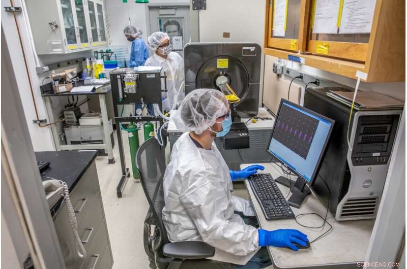 Scientists Harness Heavy Atoms to Target Cancer More Effectively