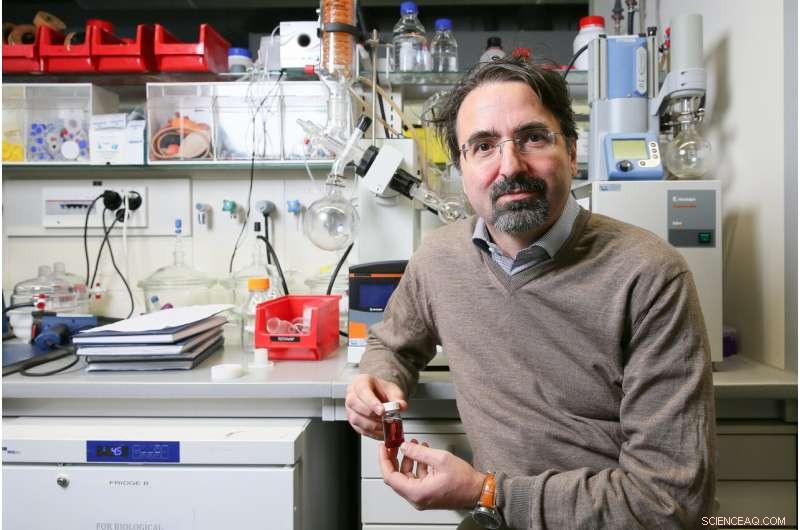 EPFL Scientists Discover Synthetic Molecule That Kills Influenza Virus