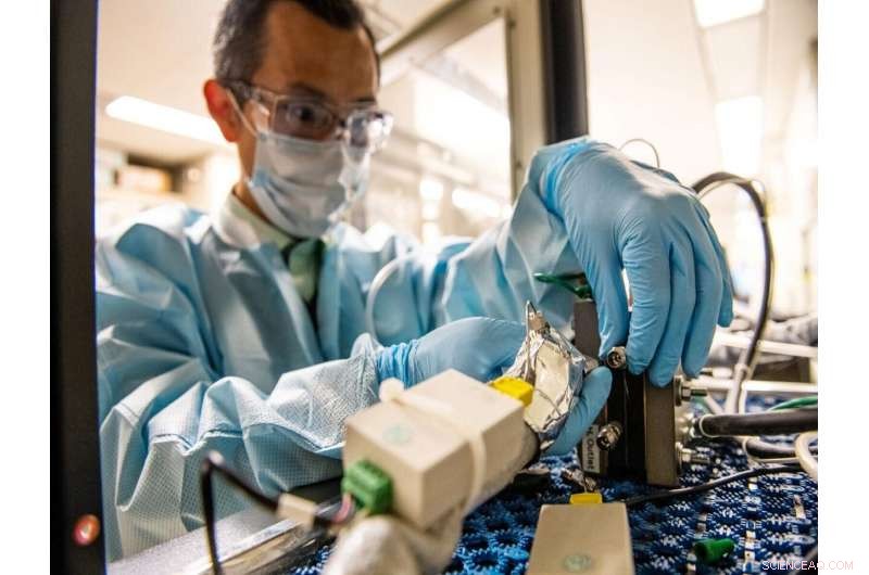 Innovative Cobalt Catalyst Developed by PNNL Scientists Enhances Fuel Cell Performance