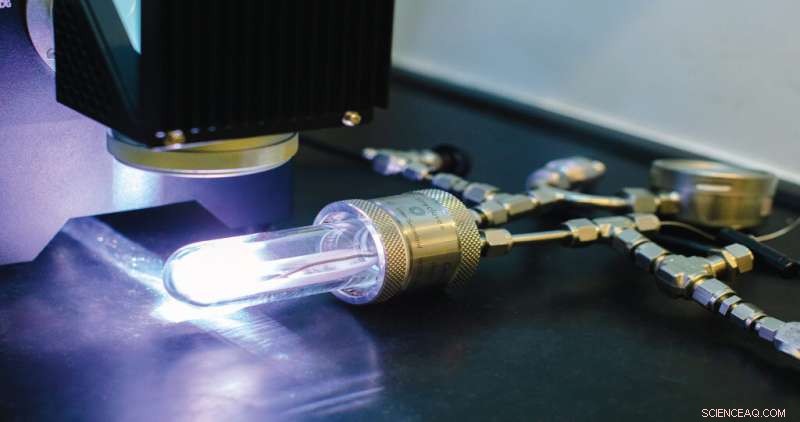 Hot Electrons Enable CO₂ Conversion to Methane: A Breakthrough by KAUST