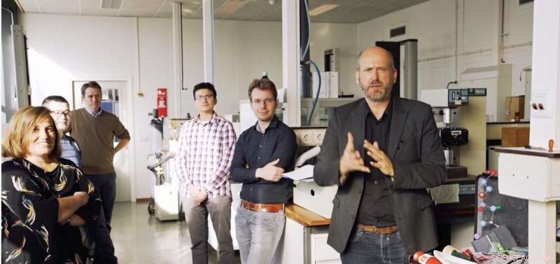 Recyclable Bioplastic Membrane Developed to Clean Oil Spills in Water