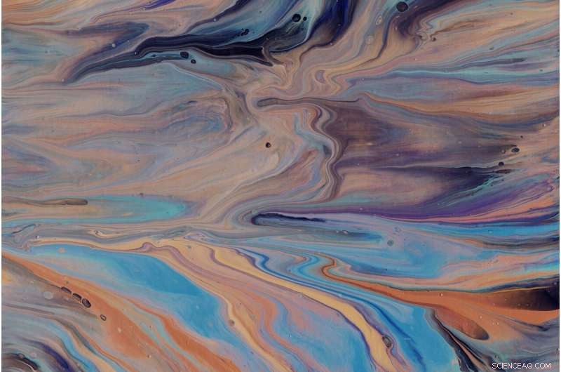 Engineered Sponge Efficiently Recovers Oil Contaminants from Arctic Waters