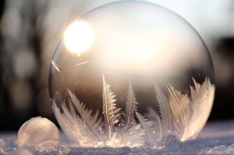 Scientists Reveal Predictive Model for Liquid Freezing