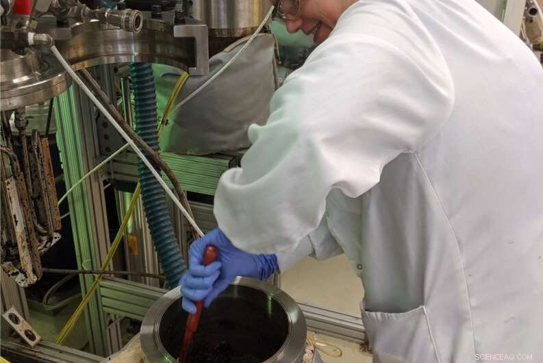 Revolutionary Process Turns Agricultural & Forest Wood Waste into Clean Ethanol