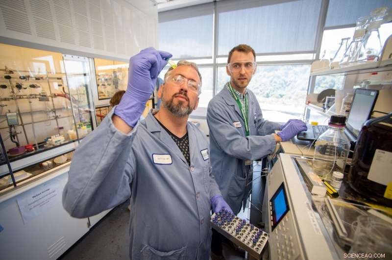 Bright Future: Plastics with Infinite Recyclability