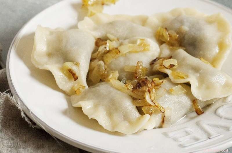 Innovative Pelmeni-Inspired Microcapsules for Precision Drug Delivery