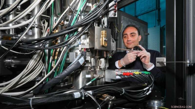 EPFL Scientists Unveil Barium Titanate s Hidden Structure with Advanced Microscopy