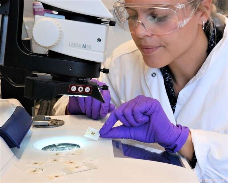 Scientists Achieve Ultra‑Stable Glass Through Molecular Mixing