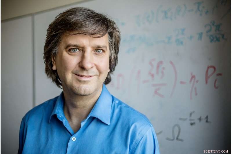 Balancing Genomic Forces in Microbial Populations: Bioengineers Uncover Key Insights