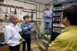 Researchers Pioneer All-Electric Spintronics for Advanced Quantum Applications