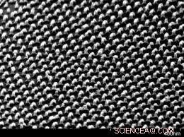 Researchers Innovate Nanotech: Microwave‑Heated Plastic Yields Tiny Chips