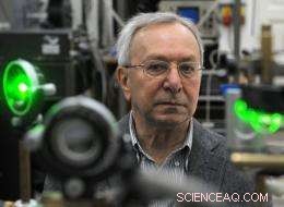 Polish Researchers Pioneer Breakthrough in Graphene Production