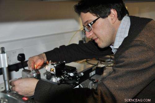 Scientists Develop World s Strongest, Lightest Glass Nanofibres – 15× Stronger Than Steel