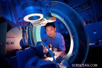 Breakthrough: Nanoparticle Platinum Fuel Cells Cut Costs and Boost Efficiency