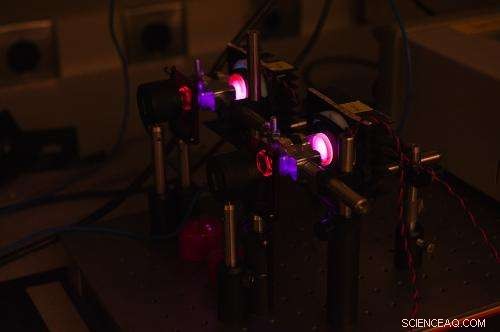 Silicon Nanoparticles Promise Lower-Cost, Eco-Friendly LED Production