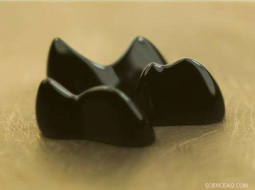 Scientists Animate Magnetic Nanoparticle-Infused Droplets on Superhydrophobic Surfaces