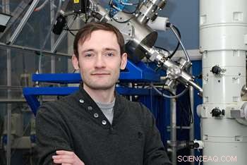 Gold Nanorods Exhibit Elevated Sputtering Yields Under Single‑Ion Impacts