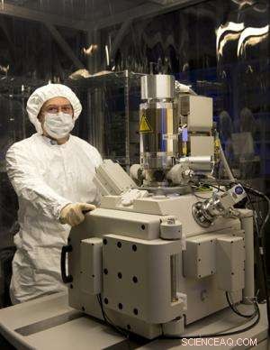 PML Scientists Pioneer 3D SEM Metrology for 10‑nm Structures